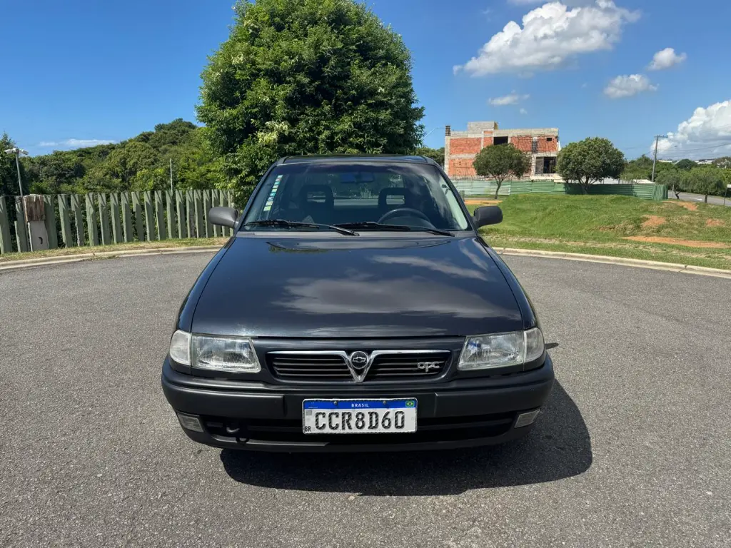 Astra GLS 2.0 MPFI 1995